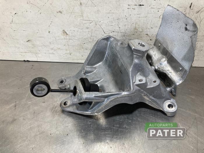 Used Engine mount Audi Q7 (4MB/4MG) 3.0 TDI V6 24V e-tron plug-in hybrid Price € 21,00 Margin scheme offered by Autoparts Pater