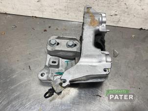 Used Gearbox mount Peugeot 208 II (UB/UH/UP) 1.2 Vti 12V PureTech 100 Price € 52,50 Margin scheme offered by Autoparts Pater