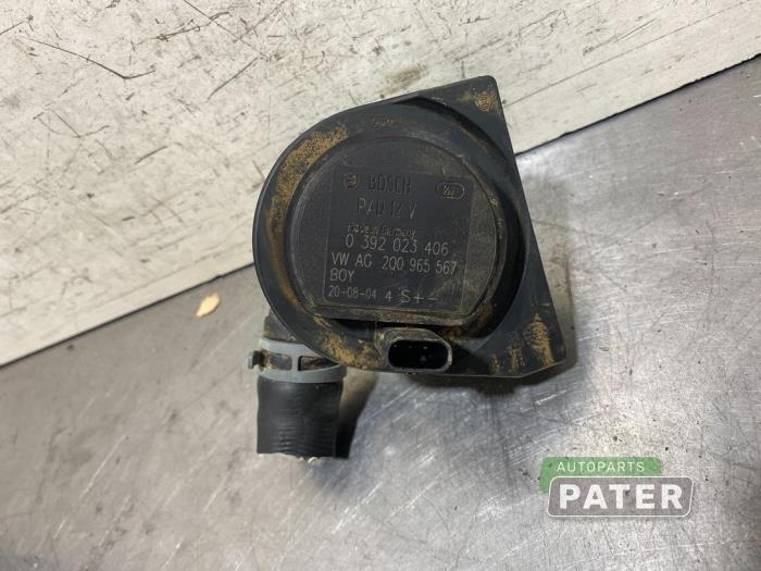 Begagnade Extra vattenpump Volkswagen Caddy IV 1.4 TGI BlueMotion Pris € 38,12 Inklusive moms erbjuds av Autoparts Pater