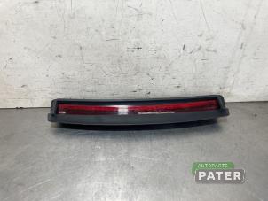 Usagé Feu de freinage supplémentaire centre Tesla Model 3 Standard RWD Plus 60 kWh Prix € 52,50 Règlement à la marge proposé par Autoparts Pater