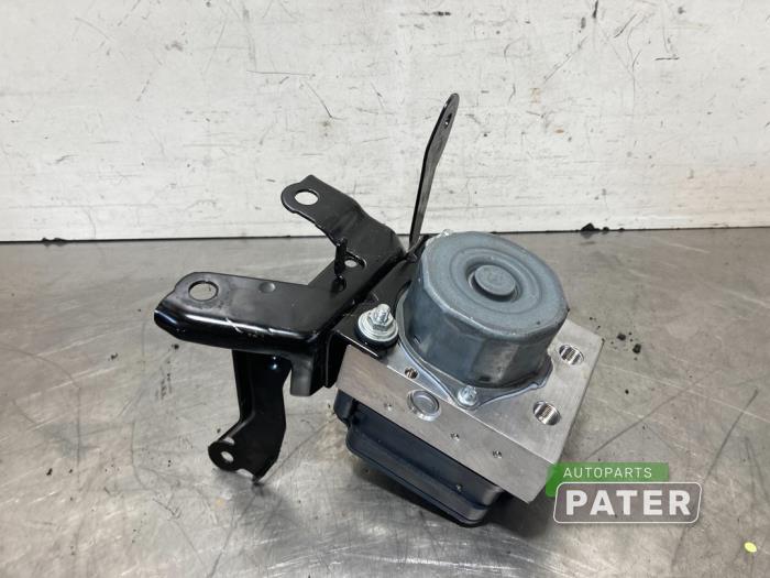 Begagnade ABS-pump Toyota Aygo (B40) 1.0 12V VVT-i Pris € 42,00 Marginaltabell erbjuds av Autoparts Pater