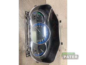Used Odometer KM Toyota Yaris III (P13) 1.5 16V Hybrid Price € 105,00 Margin scheme offered by Autoparts Pater
