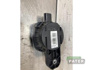 Used Alarm siren Renault Captur (2R) 0.9 Energy TCE 12V Price € 15,75 Margin scheme offered by Autoparts Pater