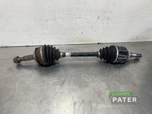 Used Front drive shaft, left Toyota Yaris III (P13) 1.5 16V Hybrid Price € 105,00 Margin scheme offered by Autoparts Pater