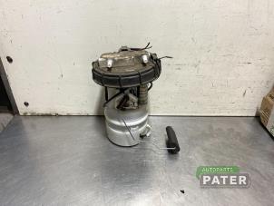 Used Electric fuel pump Renault Clio IV (5R) 0.9 Energy TCE 90 12V Price € 52,50 Margin scheme offered by Autoparts Pater