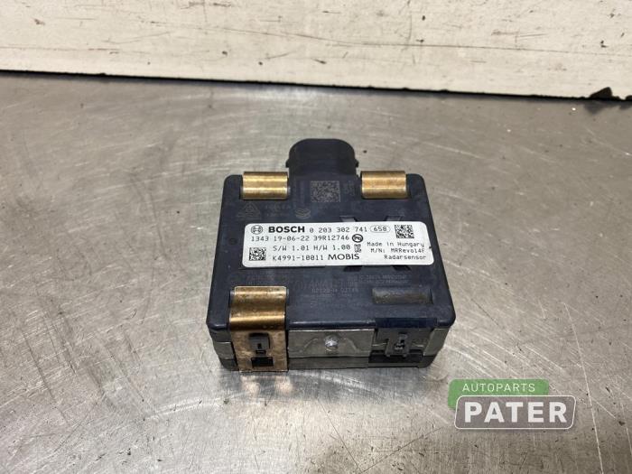 Begagnade Radarsensor Hyundai Kona (OS) 39 kWh Pris € 157,50 Marginaltabell erbjuds av Autoparts Pater