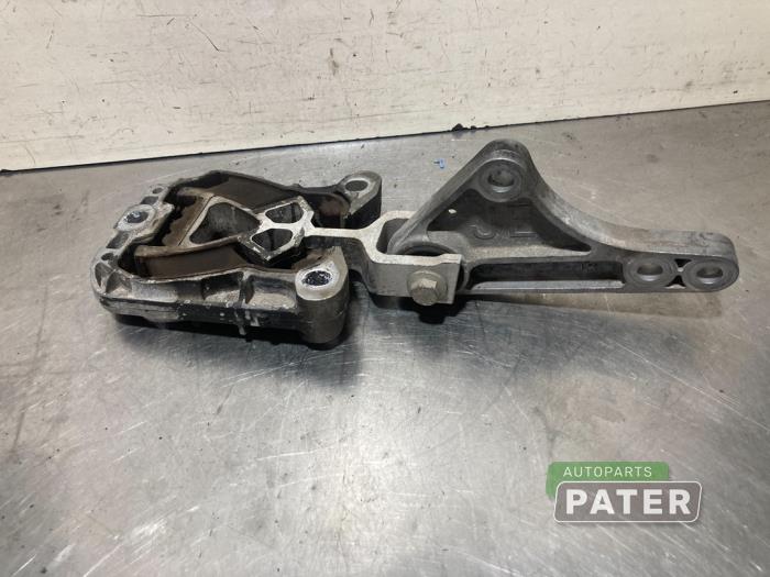 Usagé Support boîte de vitesses Ford Focus 4 Wagon 1.5 EcoBlue 120 Prix € 26,25 Règlement à la marge proposé par Autoparts Pater
