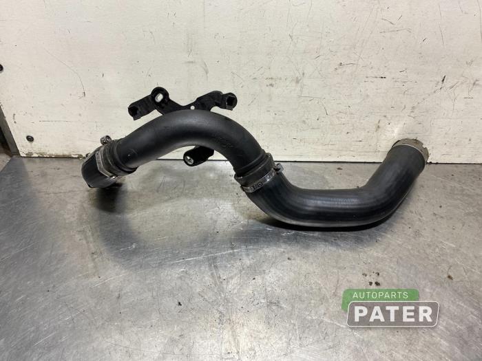Gebrauchte Intercooler Schlauch Renault Clio IV (5R) 0.9 Energy TCE 90 12V Preis € 26,25 Margenregelung angeboten von Autoparts Pater