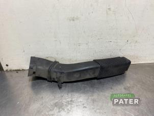 Used Air intake hose BMW 5 serie Touring (F11) 520d 16V Price € 26,25 Margin scheme offered by Autoparts Pater