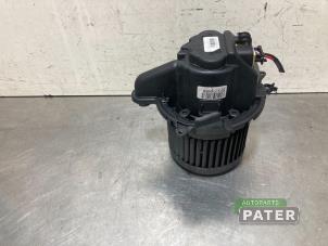 Used Heating and ventilation fan motor Renault Clio IV (5R) 1.5 dCi 90 FAP Price € 42,00 Margin scheme offered by Autoparts Pater