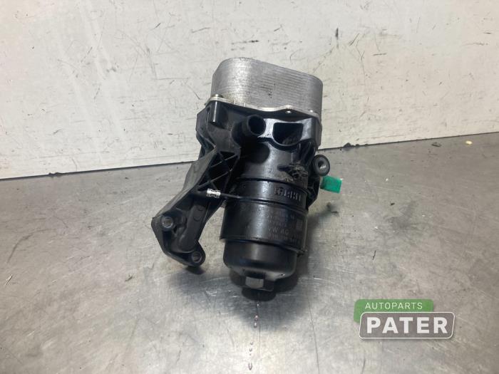 Gebrauchte Ölfiltergehäuse Volkswagen Passat (3G2) 1.6 TDI 16V Preis € 52,50 Margenregelung angeboten von Autoparts Pater