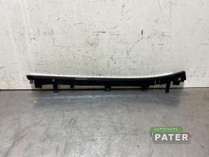 Used Dashboard decoration strip Peugeot 208 II (UB/UH/UP) e-208 Price € 31,50 Margin scheme offered by Autoparts Pater