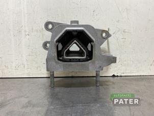 Used Engine mount Peugeot 208 II (UB/UH/UP) e-208 Price € 63,00 Margin scheme offered by Autoparts Pater
