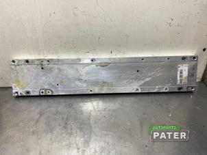 Used Subframe hoogvolt accu Peugeot 208 II (UB/UH/UP) e-208 Price € 52,50 Margin scheme offered by Autoparts Pater