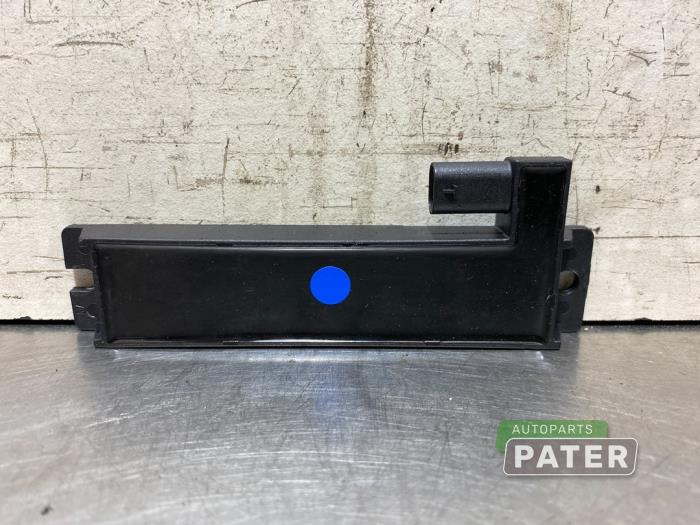 Używane Keyless Entry-Antena Tesla Model X EV AWD Cena € 31,50 Procedura marży oferowane przez Autoparts Pater