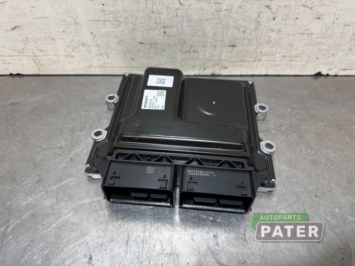 Used Engine management computer Volvo XC60 II (UZ) 2.0 T8 16V Recharge, Twin Engine AWD Price € 210,00 Margin scheme offered by Autoparts Pater