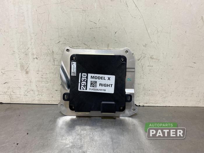 Tesla Model X EV AWD Central door locking modules stock