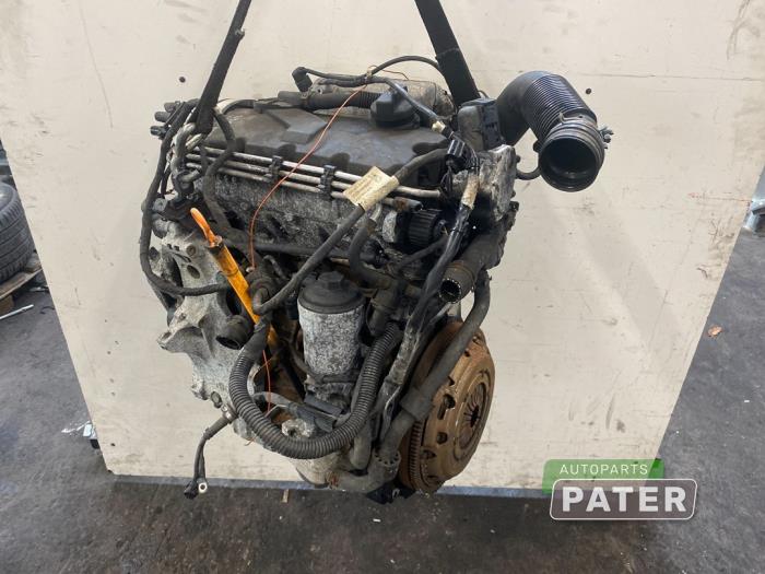 Engine from a Volkswagen Caddy III (2KA,2KH,2CA,2CH) 2.0 SDI 2006