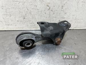 Used Gearbox mount Renault Captur (2R) 0.9 Energy TCE 12V Price € 15,75 Margin scheme offered by Autoparts Pater
