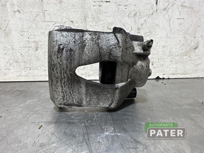 Usados Pinza de freno derecha delante Skoda Citigo Citigo-e iV Precio € 21,00 Norma de margen ofrecido por Autoparts Pater