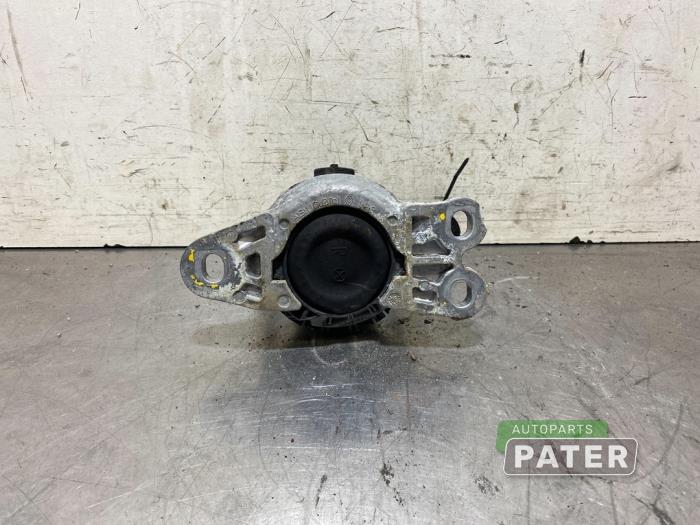 Upper Right Engine Mount For Renault Trafic / Vauxhall Vivaro 1.6 2.0 - 8200404271