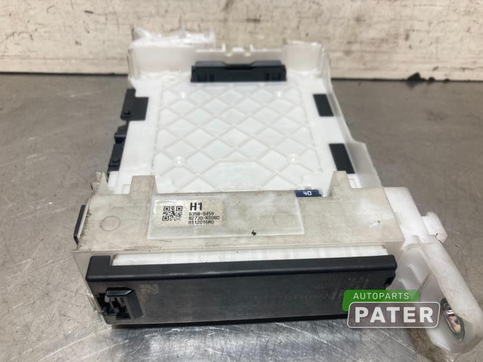 Fuse box from a Toyota Yaris IV (P21/PA1/PH1) 1.5 12V Hybrid 2021