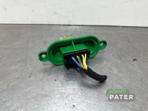 Used Heater resistor Iveco New Daily IV 35C13V, C13V/P, S13V, S13V/P Price € 19,06 Inclusive VAT offered by Autoparts Pater
