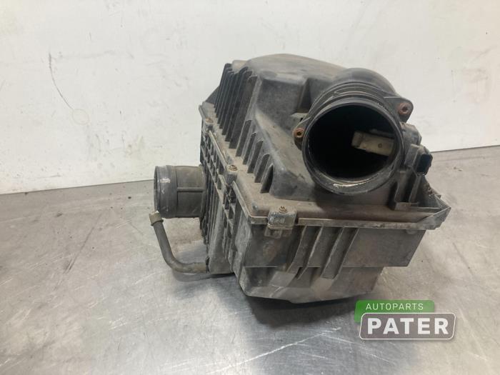 Air box from a Renault Master IV (MA/MB/MC/MD/MH/MF/MG/MH) 2.3 dCi 16V 2014