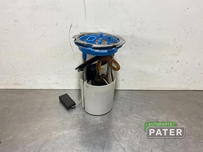Begagnade Bensinpump Volkswagen Golf VI (5K1) 1.4 TSI 160 16V Pris € 52,50 Marginaltabell erbjuds av Autoparts Pater