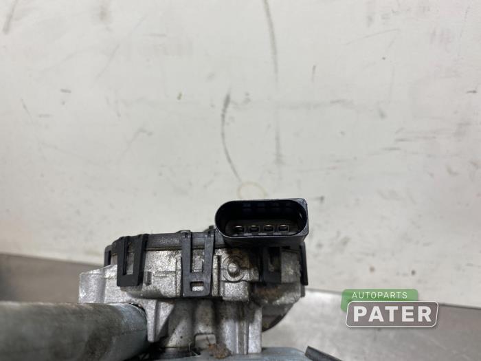 Wiper motor + mechanism from a Opel Combo 1.6 CDTI 16V 2017