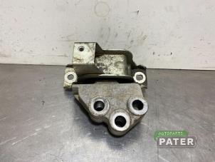 Used Engine mount Opel Combo 1.6 CDTI 16V Price € 25,41 Inclusive VAT offered by Autoparts Pater