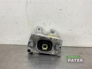Used Engine mount Dacia Dokker Express (8S) 1.6 16V Price € 25,41 Inclusive VAT offered by Autoparts Pater