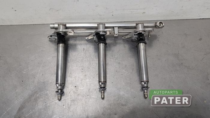 Usagé Système d'injection Mercedes GLK (204.7/9) 3.5 350 V6 24V 4-Matic Prix € 42,00 Règlement à la marge proposé par Autoparts Pater