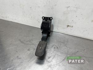 Used Accelerator pedal Mercedes Vito (447.6) 1.6 109 CDI 16V Price € 63,53 Inclusive VAT offered by Autoparts Pater