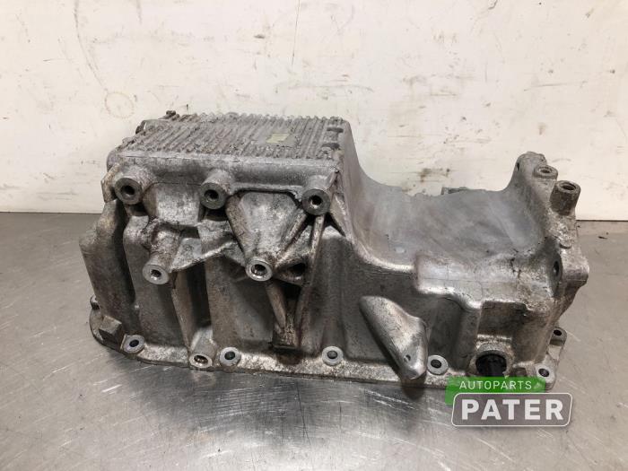 Usagé Couvercle carter Opel Combo 1.6 CDTI 16V Prix € 76,23 Prix TTC proposé par Autoparts Pater