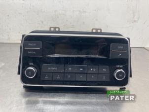 Używane Radio Nissan Micra (K14) 1.0 12V Cena € 157,50 Procedura marży oferowane przez Autoparts Pater