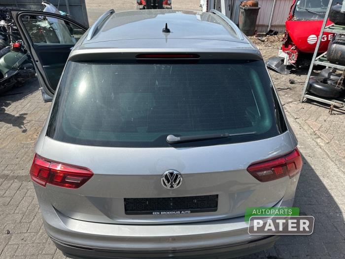 Tailgate from a Volkswagen Tiguan (AD1) 1.4 TSI 16V 2018