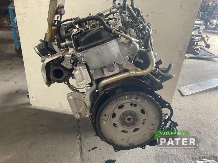 Motor van een Nissan Pathfinder (R51) 2.5 dCi 16V 4x4 2015