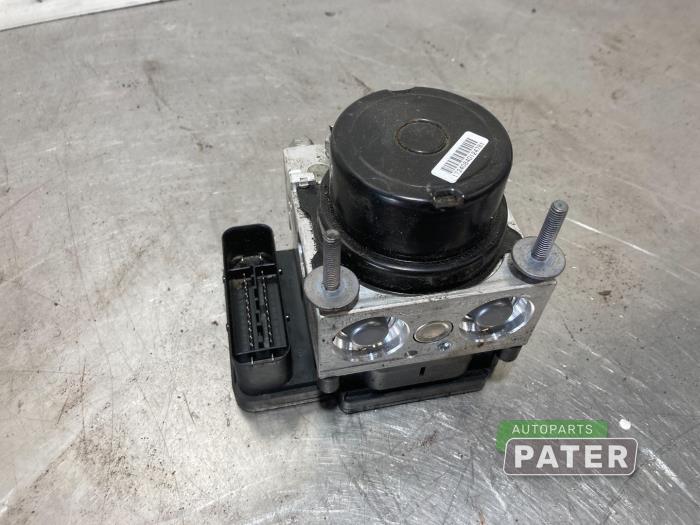 Begagnade ABS-pump Toyota Yaris III (P13) 1.5 16V Dual VVT-iE Pris € 36,75 Marginaltabell erbjuds av Autoparts Pater