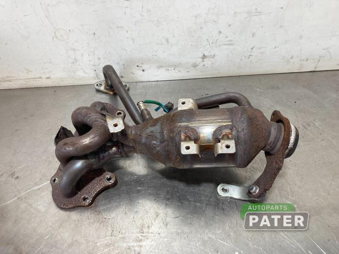 Używane Katalizator Toyota Yaris III (P13) 1.5 16V Dual VVT-iE Cena € 236,25 Procedura marży oferowane przez Autoparts Pater