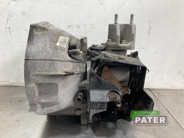 Gearbox Ford Fiesta 6 1.0 Ti-VCT 12V 65 - 2021933 XMJA CA6R7002MBE