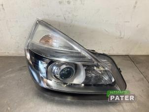 Used Headlight, right Renault Espace (JK) 2.0 dCi 16V 175 FAP Price € 262,50 Margin scheme offered by Autoparts Pater