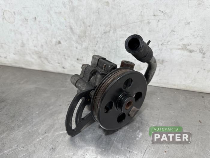 Usagé Pompe de direction Chevrolet Spark (M300) 1.0 16V Bifuel Prix € 15,75 Règlement à la marge proposé par Autoparts Pater