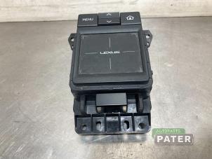 Usados Unidad de control multimedia Lexus NX I 300h 2.5 16V 4x4 Precio € 210,00 Norma de margen ofrecido por Autoparts Pater