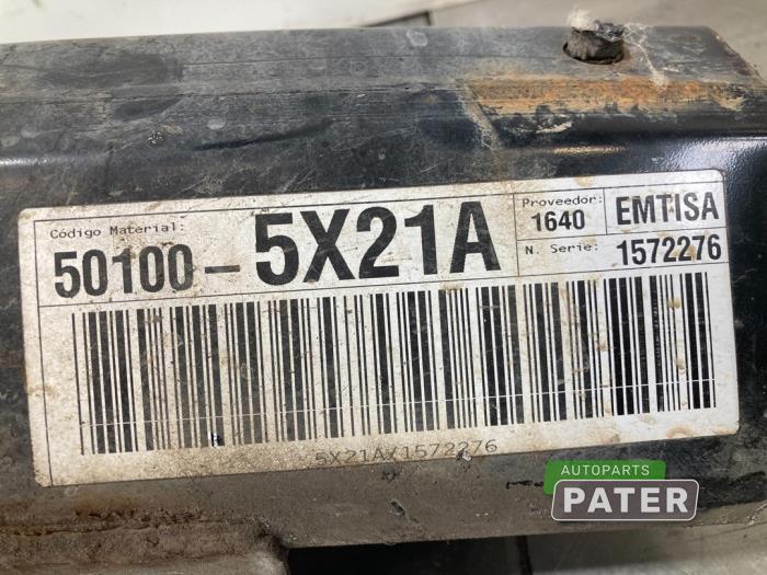 Rama zderzaka przód z Nissan Pathfinder (R51) 2.5 dCi 16V 4x4 2015