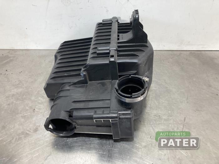 Begagnade Luftfilterhus Peugeot 208 I (CA/CC/CK/CL) 1.2 Vti 12V PureTech 82 Pris € 26,25 Marginaltabell erbjuds av Autoparts Pater