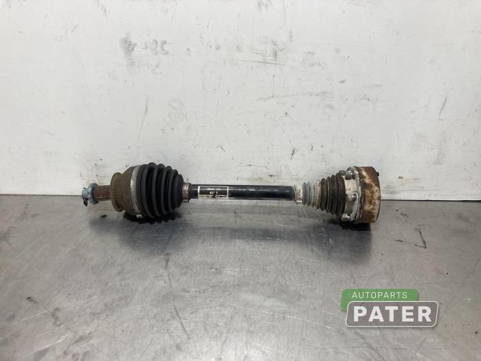 Front drive shaft, left from a Seat Ibiza ST (6J8) 1.2 TSI 2015