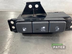 Używane Przelacznik klapy wlewu paliwa Hyundai Ioniq Electric Cena € 26,25 Procedura marży oferowane przez Autoparts Pater
