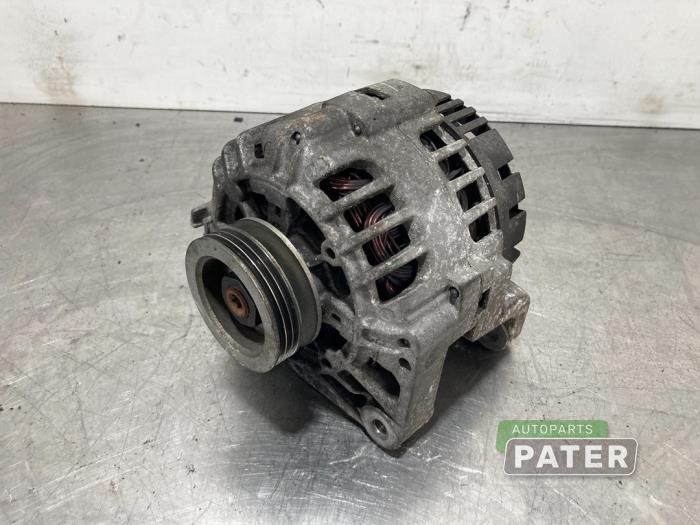 Used Dynamo Dacia Sandero I (BS) 1.2 16V Price € 31,50 Margin scheme offered by Autoparts Pater