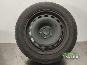 Usagé Jante + pneu d'hiver Audi A4 (B7) 1.9 TDI Prix € 42,00 Règlement à la marge proposé par Autoparts Pater